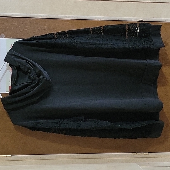 SHEIN hooded long sleeve with lace material 5x - Picture 4 of 7